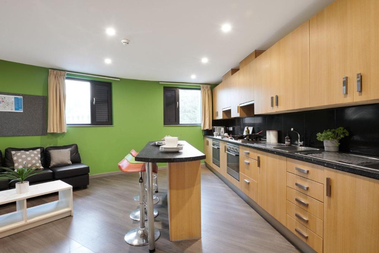 Studio Apartments And Ensuite Rooms With Shared Kitchen At Gosford Gate Near Coventry City Centre Exterior photo